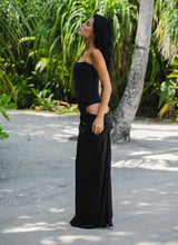 HNTR the label Huxley Gown Black
