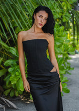 HNTR the label Huxley Gown Black